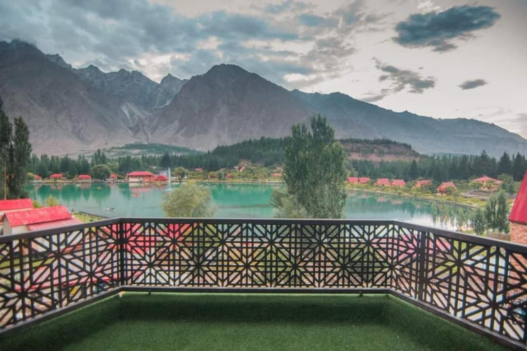 Tibet Hotel Skardu Zewnętrze zdjęcie