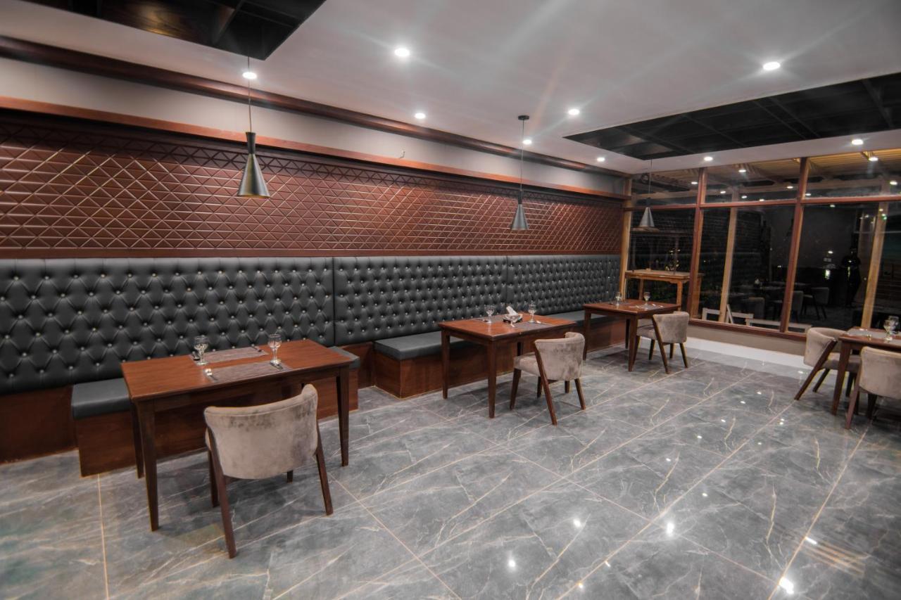 Tibet Hotel Skardu Zewnętrze zdjęcie