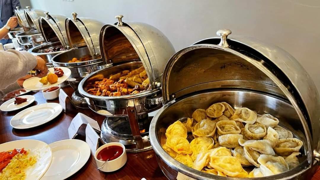 Tibet Hotel Skardu Zewnętrze zdjęcie