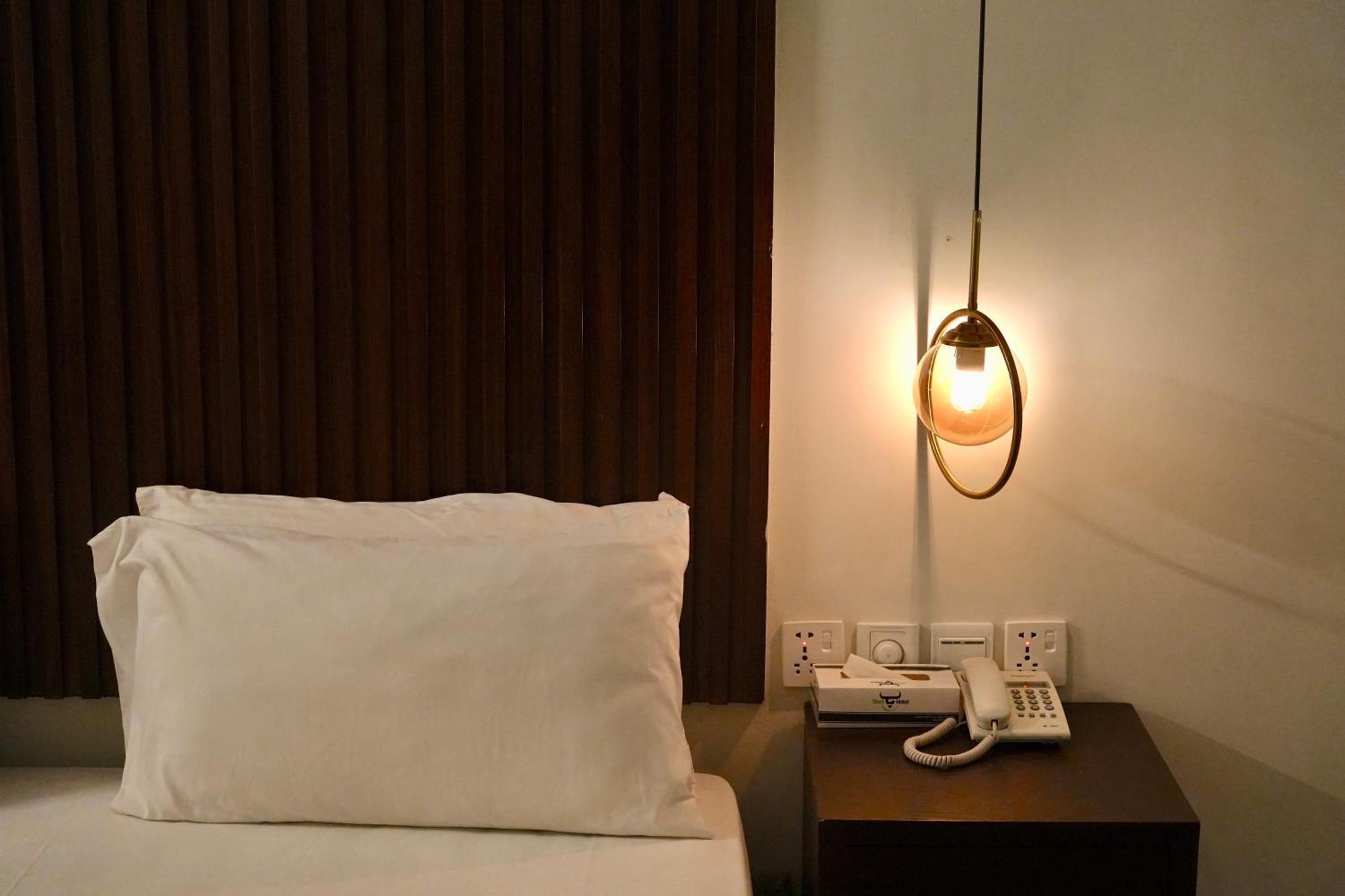 Tibet Hotel Skardu Zewnętrze zdjęcie