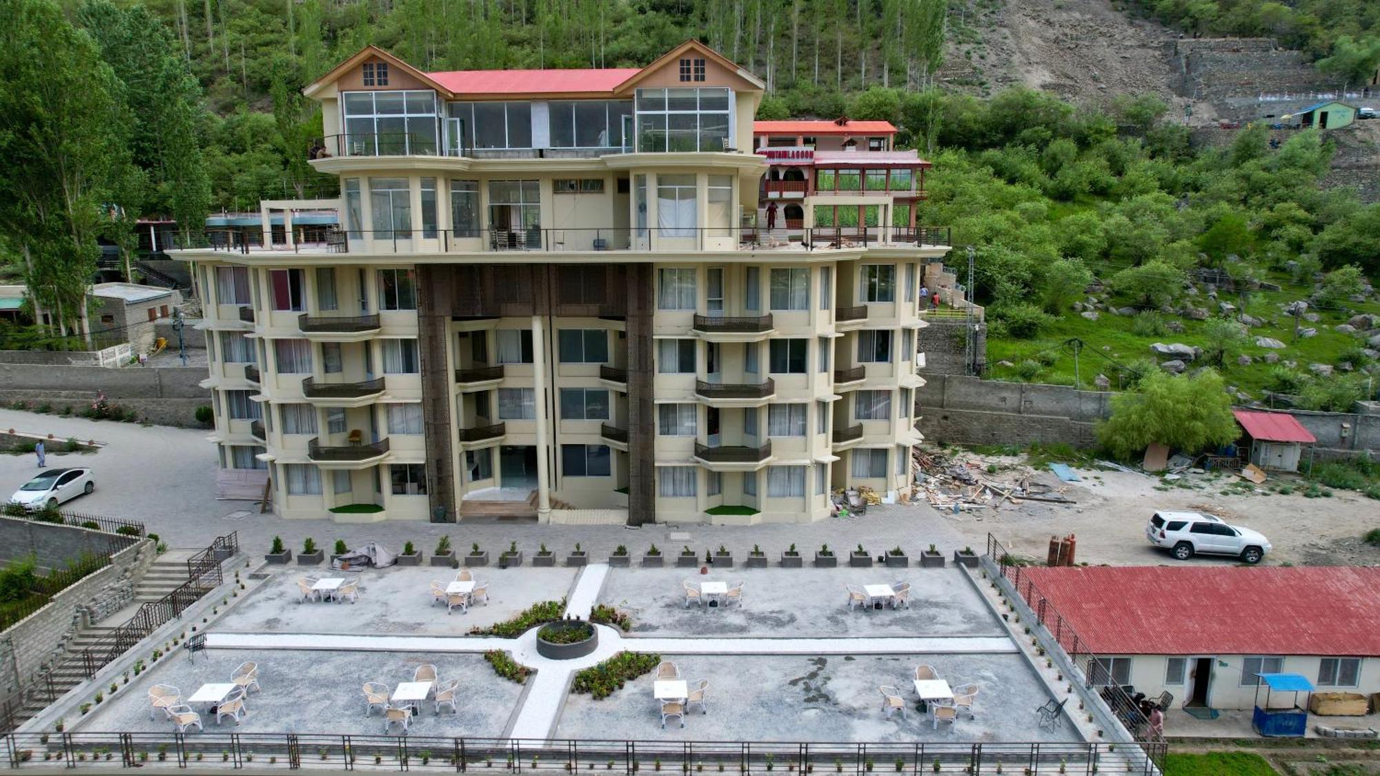 Tibet Hotel Skardu Zewnętrze zdjęcie
