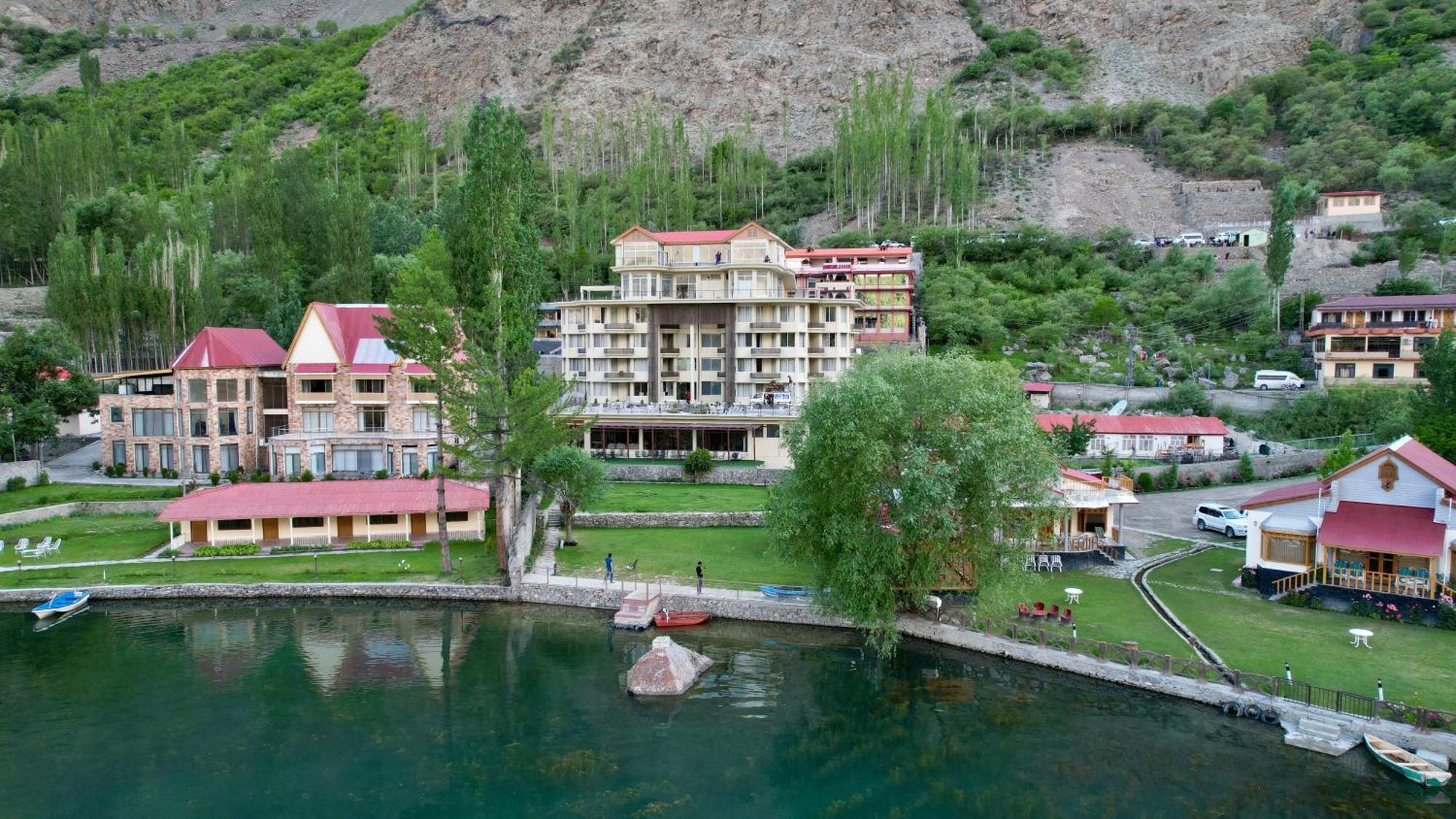 Tibet Hotel Skardu Zewnętrze zdjęcie