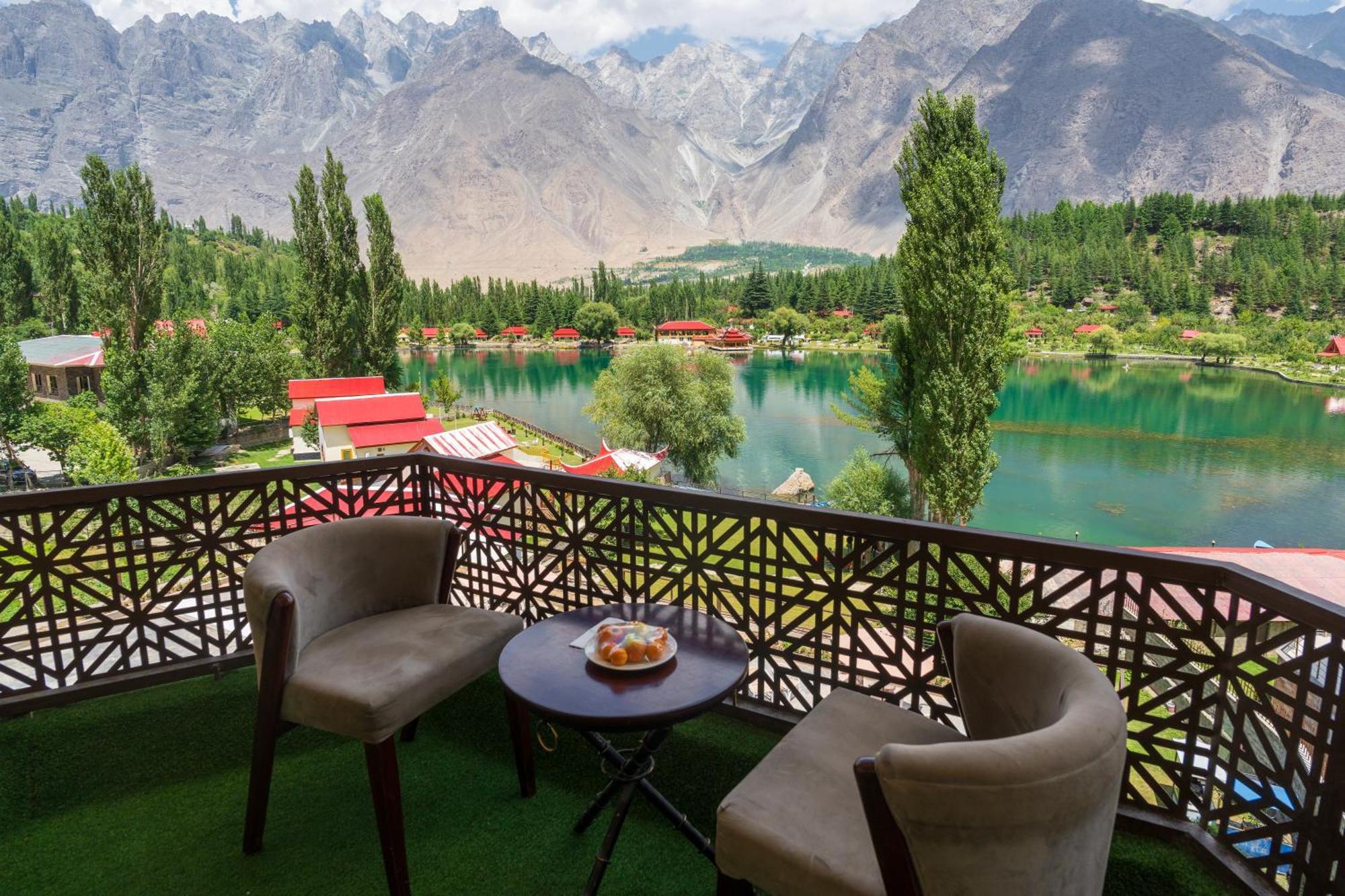 Tibet Hotel Skardu Zewnętrze zdjęcie